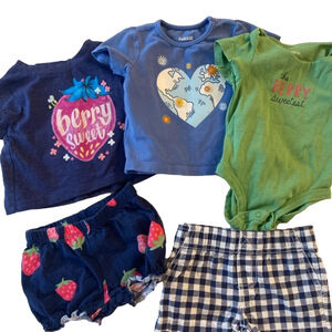3M bundle baby girl summer fits. 2 shorts, 2 tees and a body suit.